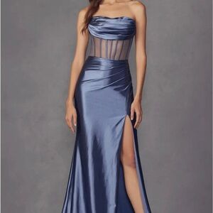 Elegant Blue Strapless Evening Dress